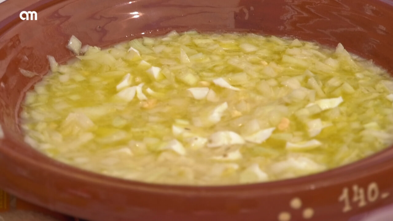 La ensalá de limón: una receta tradicional y generacional en el cuarto día de las degustaciones gastronómicas de la feria