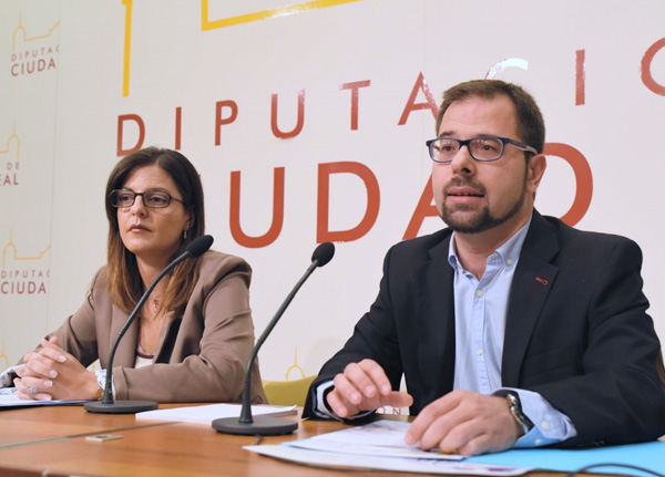 Diputación y empresarios de la siderometalurgia apuestan porque realicen las obras empresas legalmente constituidas