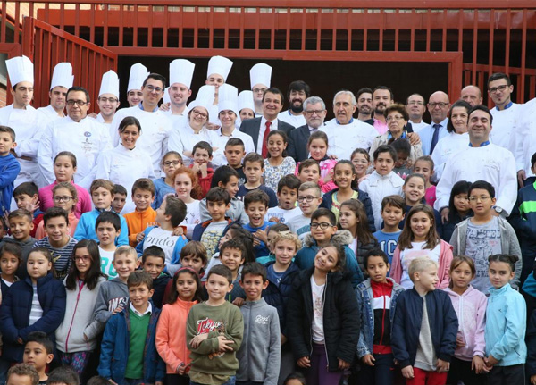 El Gobierno regional celebra el ‘Día del Gusto’ con los cocineros europeos para fomentar la alimentación saludable entre los escolares