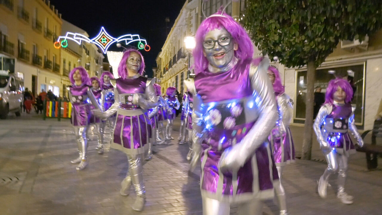 600 niños ponen color y fantasía al Desfile Infantil de Carnavalcázar 2017