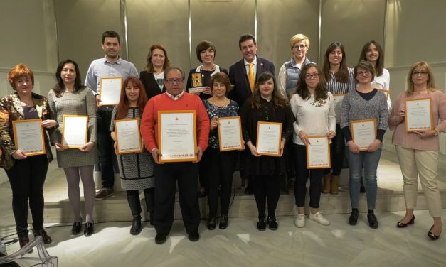 Alcázar obtiene el Premio a la Excelencia en Servicios Sociales