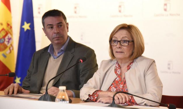 Castilla-La Mancha avanza del suspenso en 2015 al notable alto en atención a la dependencia