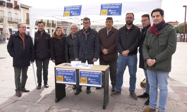 El PP de Alcázar recoge firmas a favor de la prisión permanente revisable