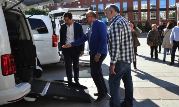 La Diputación destina 40.000 euros a la adaptación de taxis para personas con movilidad reducida