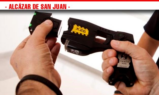 La Policía Local de Alcázar de San Juan adquiere un inmovilizador eléctrico Taser