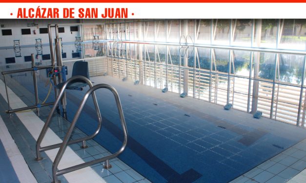 Obras de mejora en la accesibilidad en las instalaciones de la piscina cubierta de Alcázar de San Juan