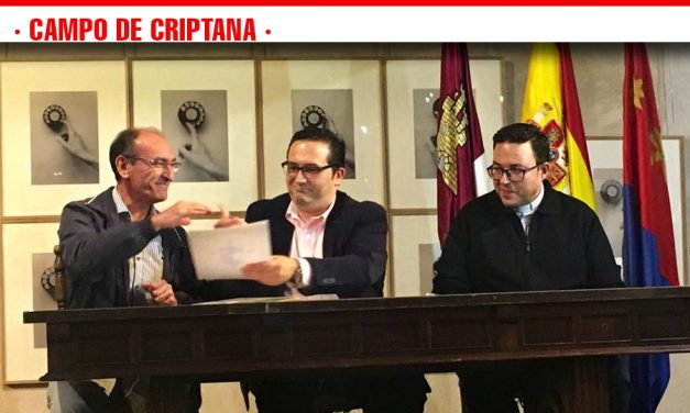 Ayuntamiento e Iglesia Parroquial suscriben un convenio para ultimar la rehabilitación de la ermita de la Concepción