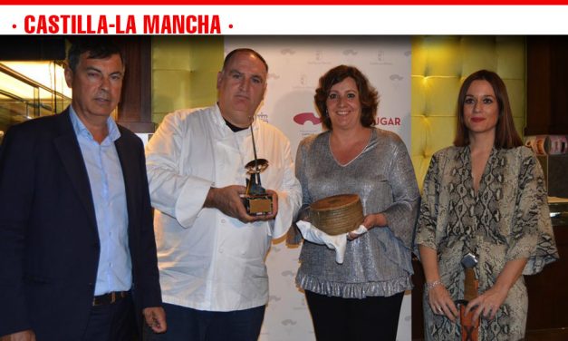 El Gobierno regional y el Consejo Regulador de la D.O Queso Manchego reconocen al chef español José Andrés por su promoción del queso manchego