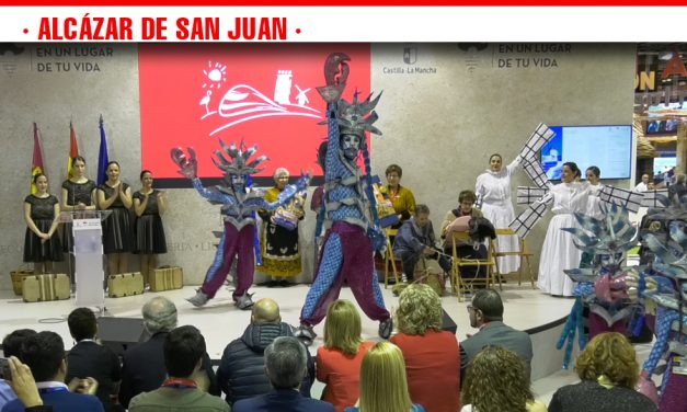 Cultura, tradición y Carnaval en la emotiva y sorprendente presentación de Alcázar de San Juan en FITUR apostando por un turismo de sensaciones