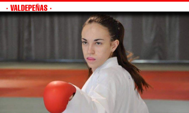 La valdepeñera Nidia García impone su ley y vence en el Campeonato de Karate Nisseishi