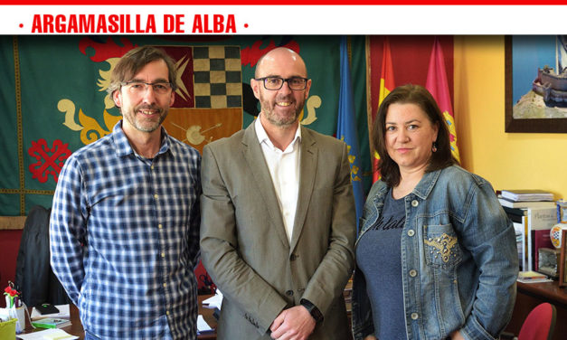 La Agrupación Musical y Villa del Alba renuevan sus convenios con el Ayuntamiento