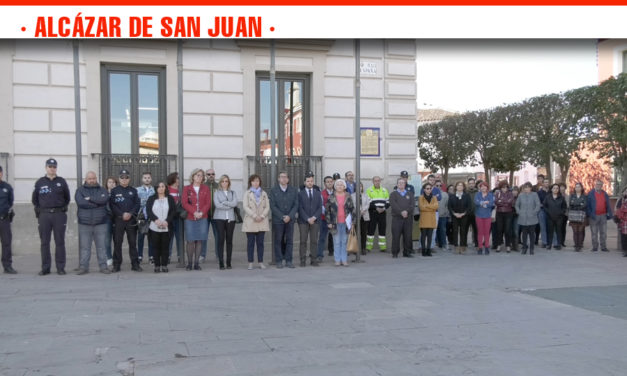 Alcázar de San Juan se suma al emotivo minuto de silencio en la conmemoración del Día Europeo de las Víctimas de Terrorismo