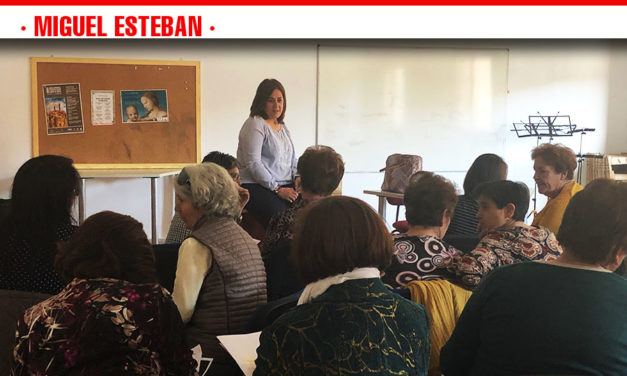 Una treintena de mujeres participaron en el taller de gestión de emociones
