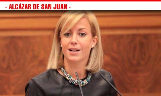 Ana Isabel Abéngozar portavoz del grupo parlamentario socialista en las cortes de Castilla-La Mancha