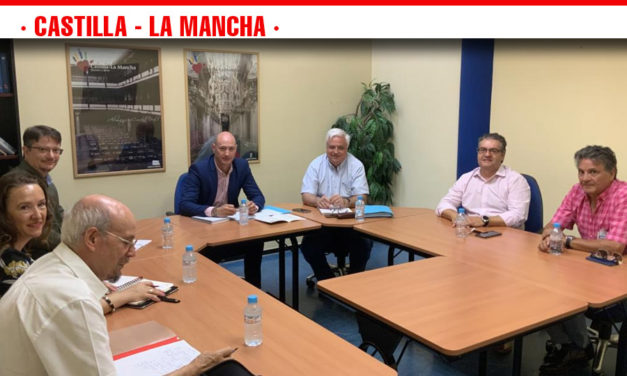 El Gobierno de Castilla-La Mancha se reúne con el Consejo de Consumidores y Usuarios de la región