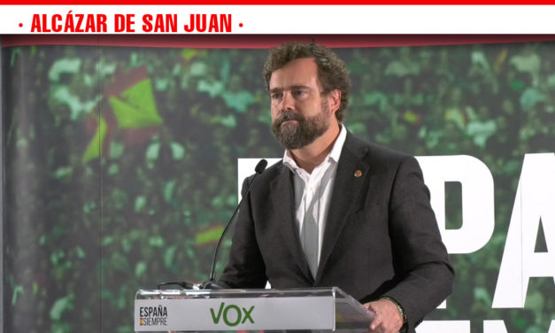 Iván Espinosa de los Monteros: «Tenemos un compromiso con España y una oportunidad de conseguir un cambio en el gobierno del país»