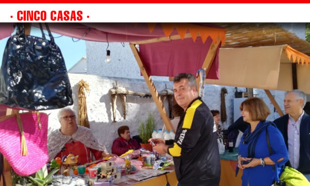 La EATIM de Cinco Casas disfruta del mercadillo cervantino dentro de la programación de las XXXI Semana Cultural