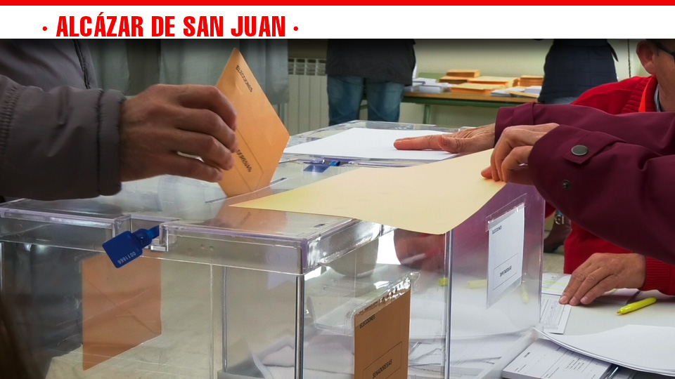 Los representantes de los partidos políticos de Alcázar de San Juan ejercen su derecho el voto en las elecciones generales por segunda vez en seis meses - Mancha Media