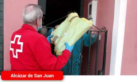 El Ayuntamiento de Alcázar de San Juan coordina una cadena de personas voluntarias que van a coser 30.000 mascarillas