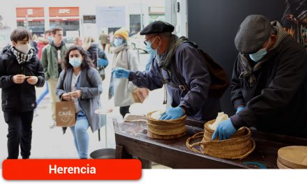 El queso herenciano y Quhesalia triunfaron en la Oficina de Turismo de Castilla-La Mancha en Madrid