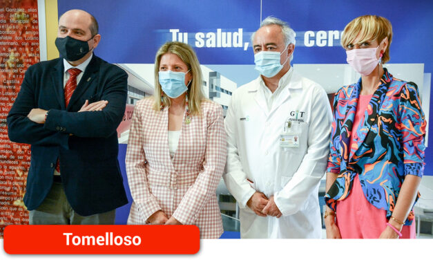 Inmaculada Jiménez felicita a “Las Supernenas” por la organización de las VI Jornadas de Salud que hoy han celebrado en el Hospital
