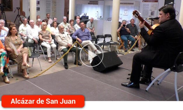 Marmurán clausura con el flamenco de Ricardo Fernández del Moral las jornadas de arte por el XXII Aniversario de la galería