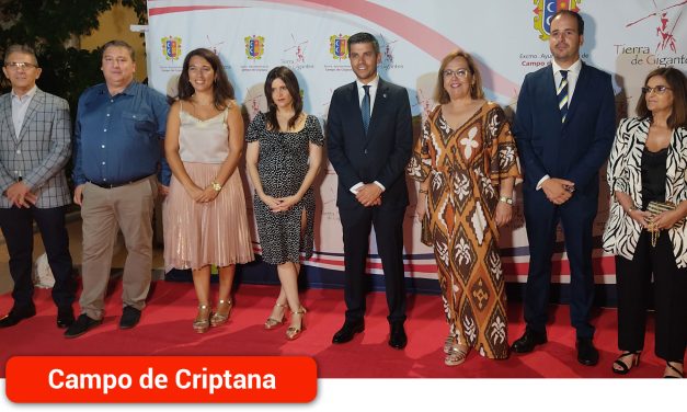 Olmedo felicita a la escritora Ana Iris Simón por su reconocimiento al Mérito Cultural que concede el Gobierno de Castilla-La Mancha