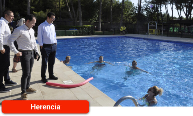 Gracias al Plan de Obra de Diputación la piscina es más moderna y accesible