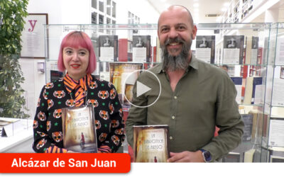 María Zaragoza y su ‘biblioteca de fuego’ se encuentran con los lectores