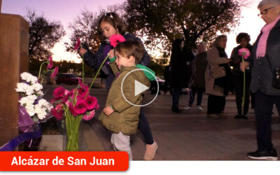 Flores en homenaje al recuerdo de las víctimas de violencia de género el 25N