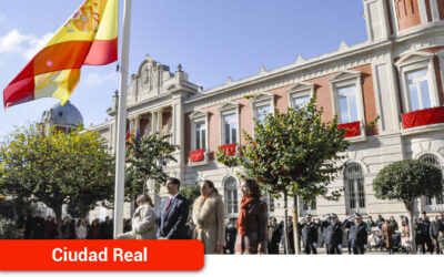 Izada de bandera celebración del XLIV aniversario de la Constitución Española