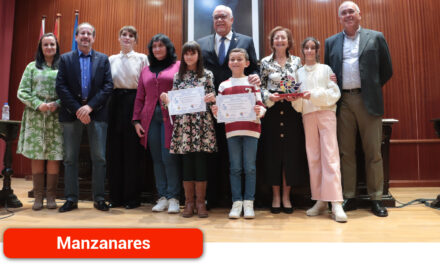 Manoli Carrión y el colegio Tierno Galván, reconocimientos del Día de las Personas con Discapacidad