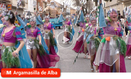 Un desfile colorido y alegre que dejó notar las ganas de Carnaval