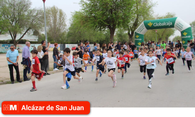 Alta participación de los pequeños atletas en la carrera popular de El Porvenir