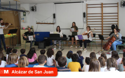 La Escuela Municipal de Música acerca la música a los centros educativos con la actividad «Conoce tu instrumento»